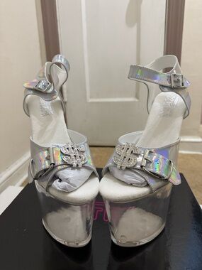 YRU Holographic Silver Platform Sandals with Crystal Dollar Buckle